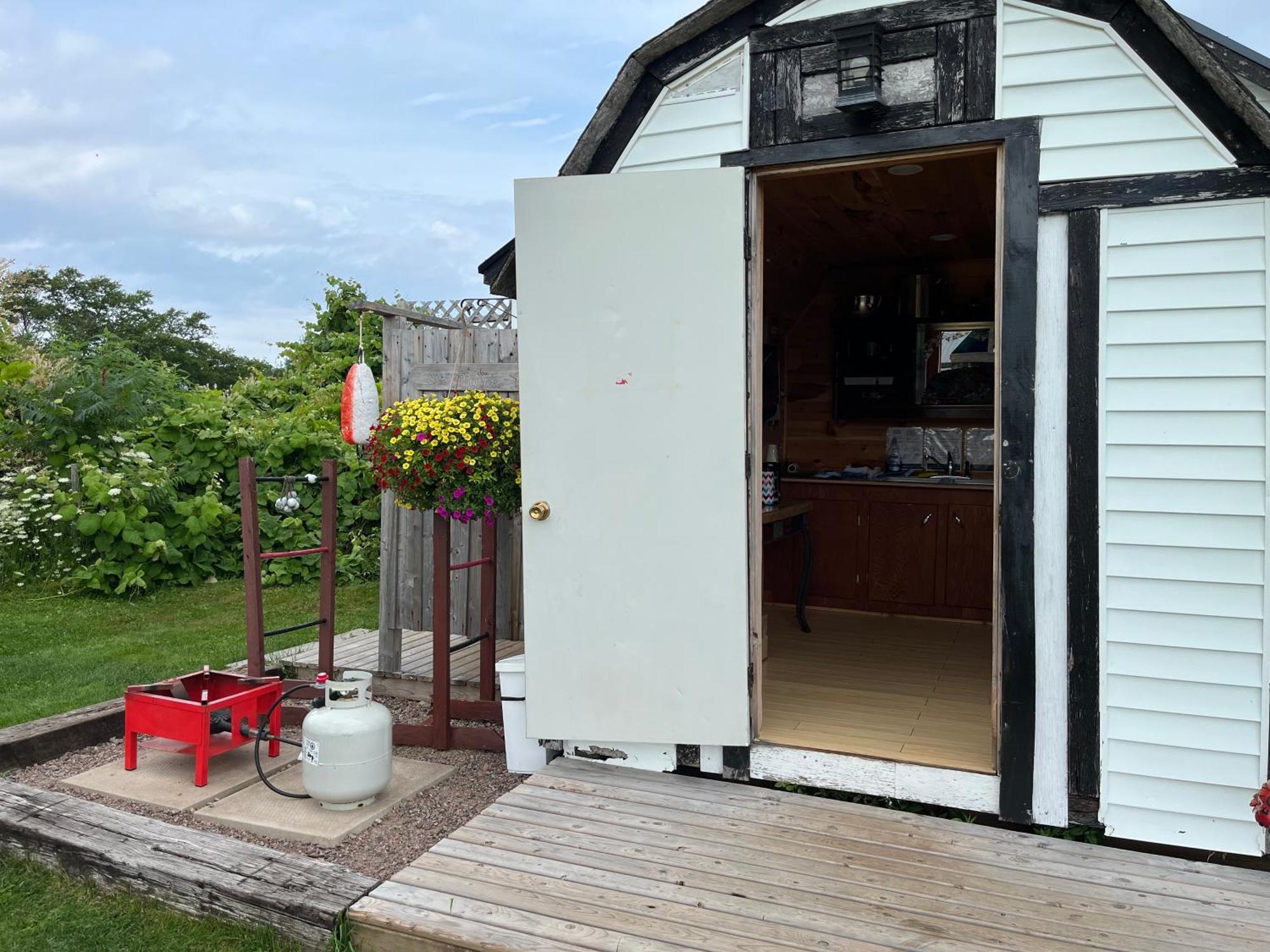 The Coastal Cabins In New Brunswick Hotel Cape Tormentine Exterior photo